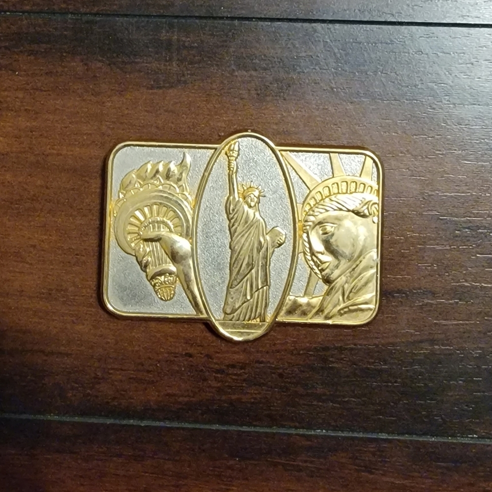 Vintage 1985 Seville Collection Statue of Liberty Belt Buckle